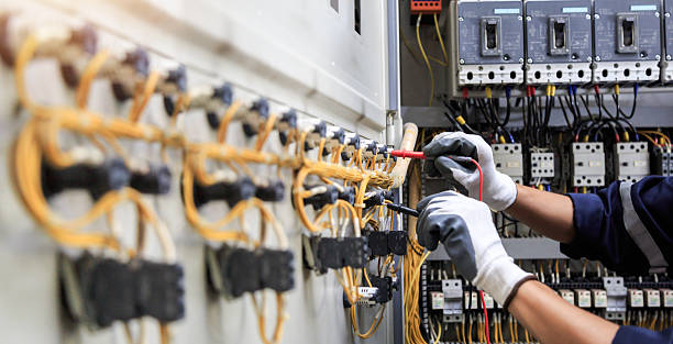 Professional Electrician technician working in Sweeny, TX